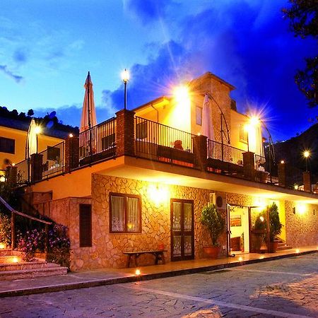 Agriturismo Villa Orchidea อาลิแตร์เม ภายนอก รูปภาพ