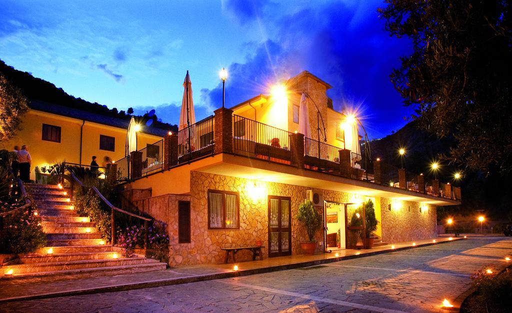 Agriturismo Villa Orchidea อาลิแตร์เม ภายนอก รูปภาพ